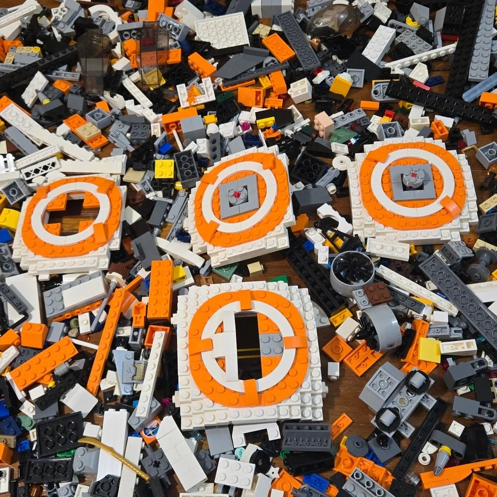 LEGO Bulk Lot 5lb Mixed Bricks Specialty Pieces Star Wars BB-8 Parts Assortment